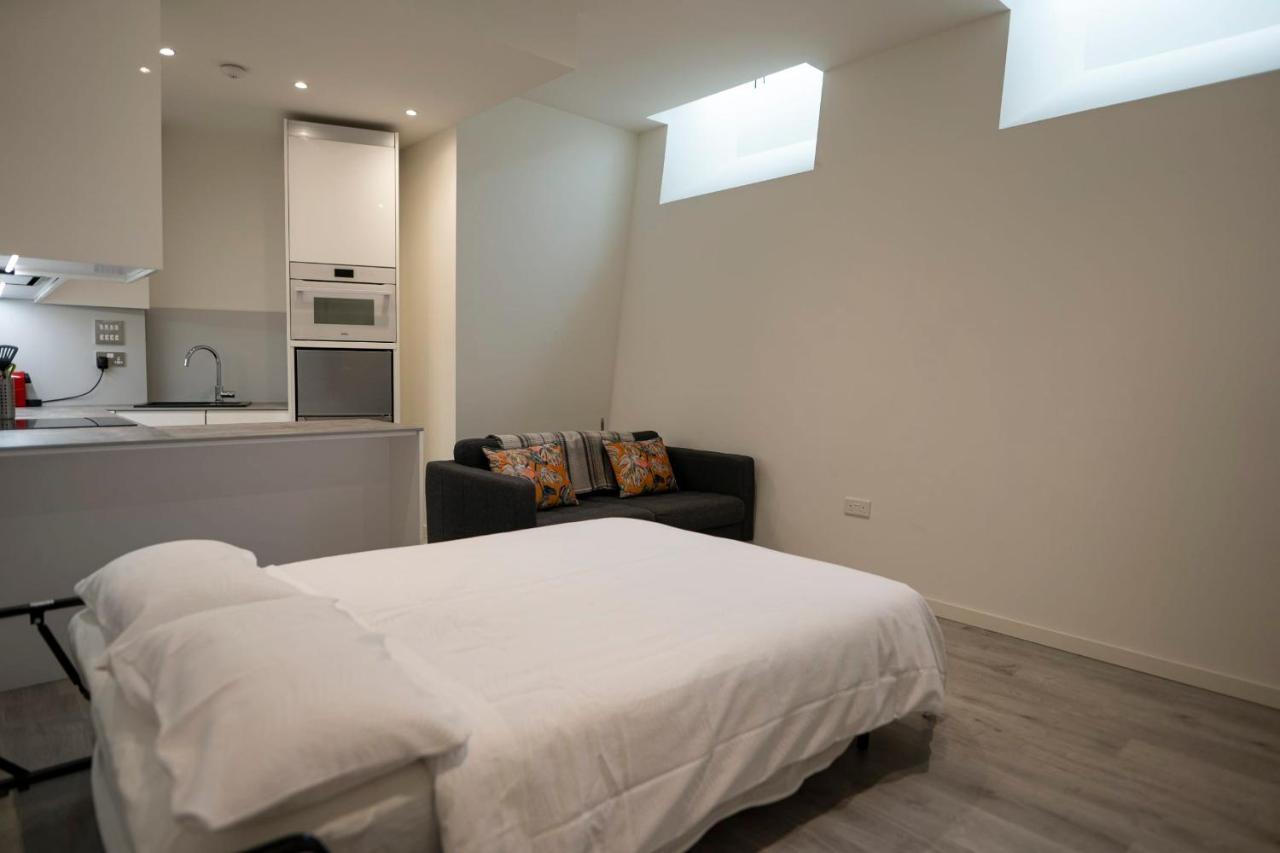 Sylvain Suites-Hosted By Sweetstay Гибралтар Екстериор снимка