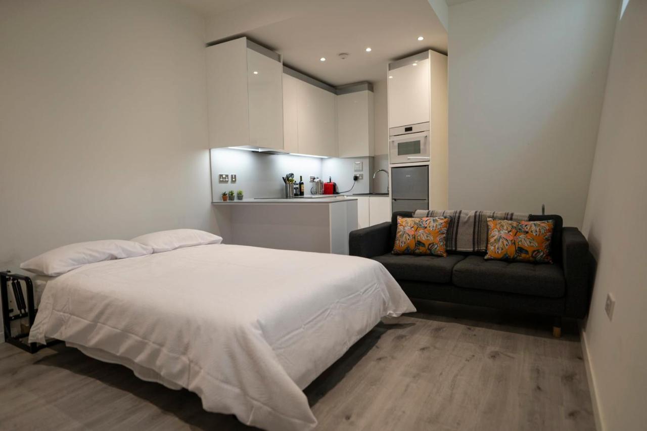 Sylvain Suites-Hosted By Sweetstay Гибралтар Екстериор снимка